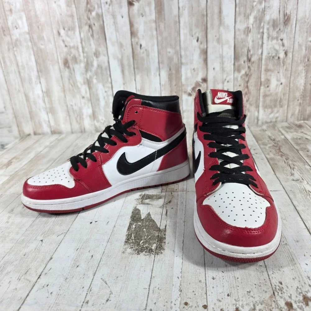 Nike Air Jordan 1 Retro High OG Chicago 2015 Mens 7 Varsity Red 575441-101